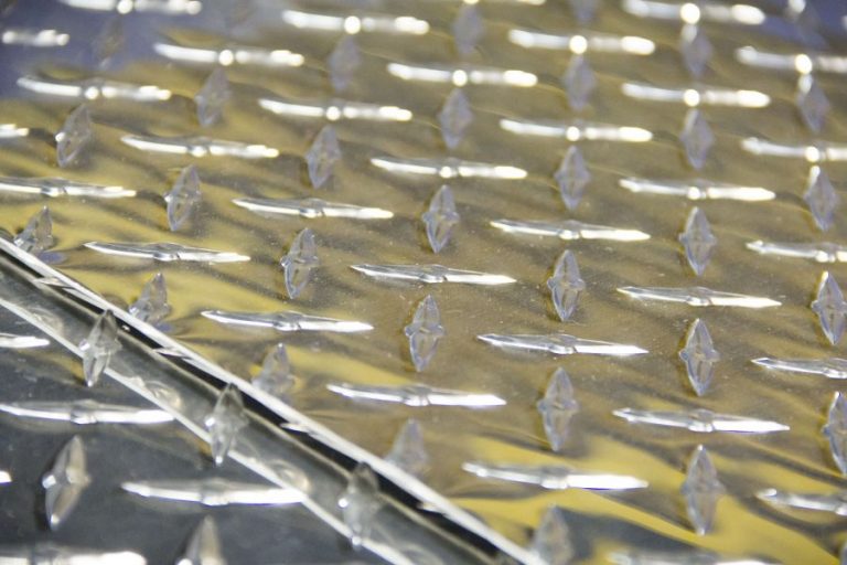 The Benefits You Gain by Using Wire Cloth for Industrial Purposes