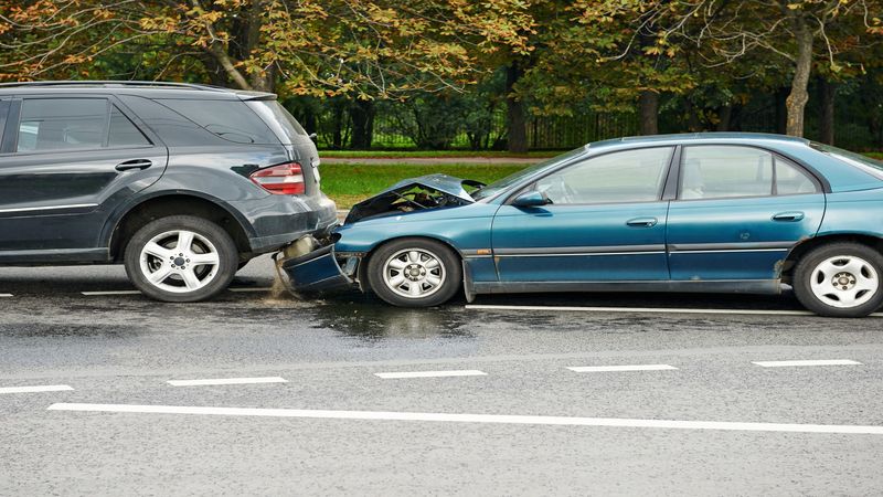 How to Save Money with Auto Insurance Portland, OR Drivers Can Trust for Protection
