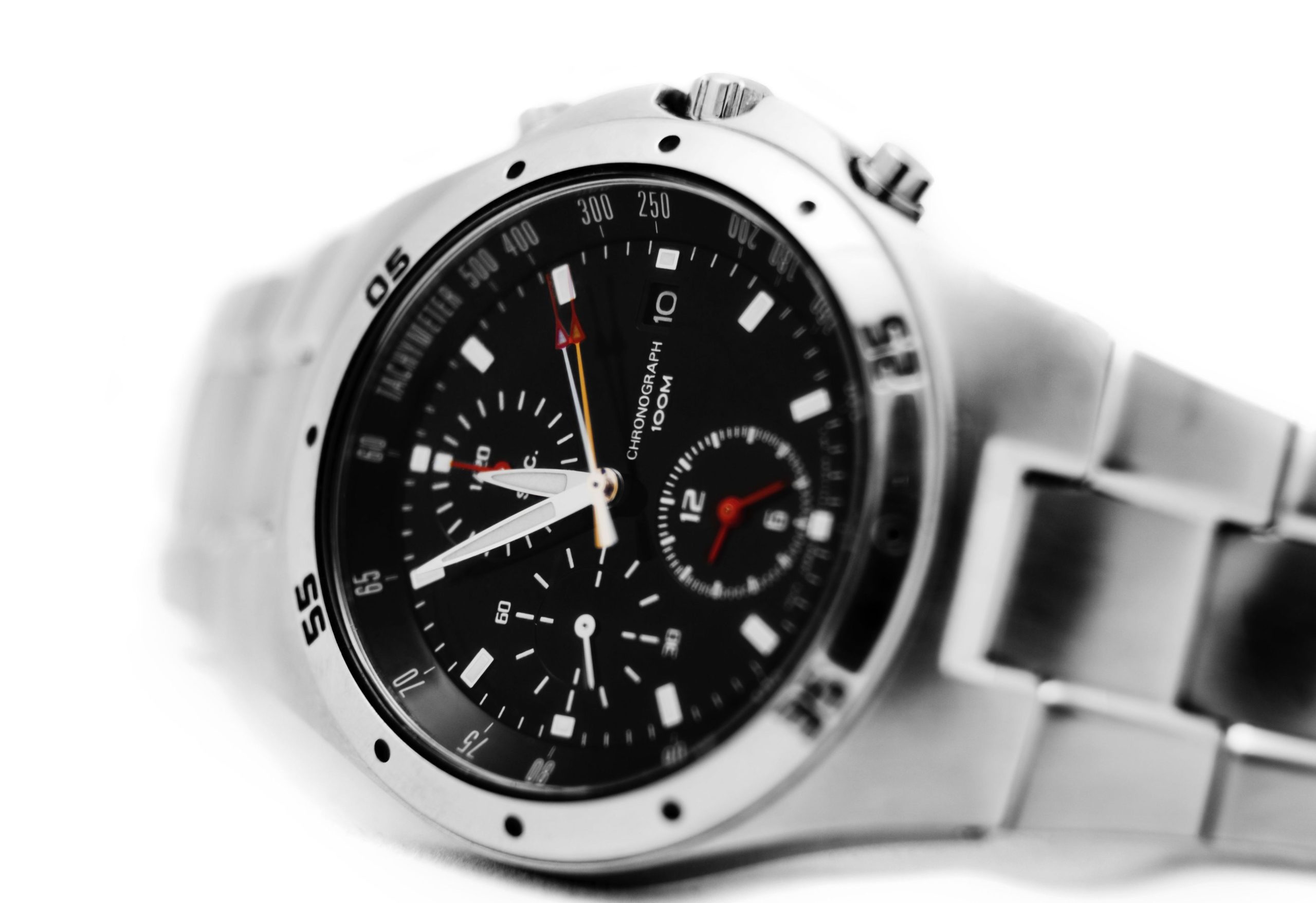 Top Reasons You Should Get Your Watch Professionally Repaired in Greenville