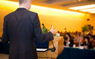 Motivational Keynote Speaker vs. Trainer – What’s the Difference?