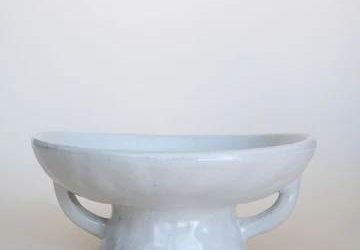 Statement Pieces That Transform a Room: Less Clutter, More Character